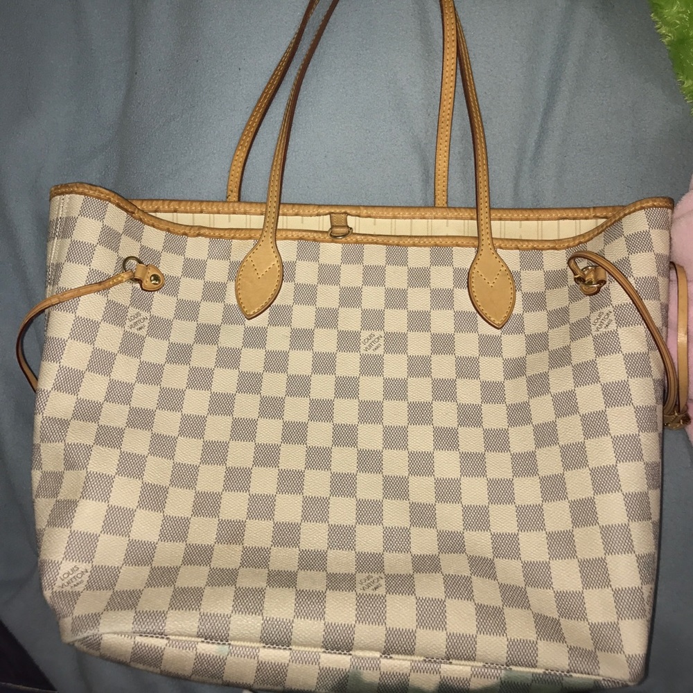 AUTHENTIC LOUIS VUITTON BAG