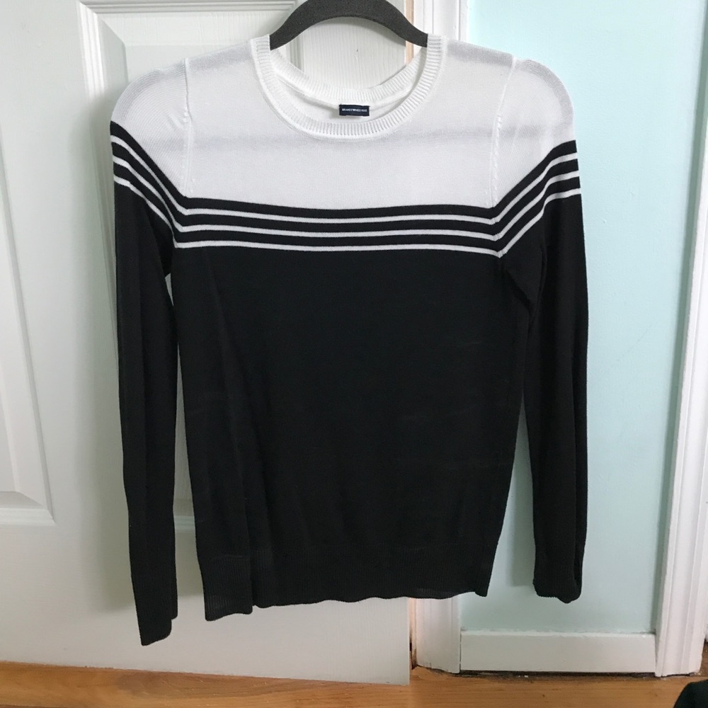 Black&White Brandy Melville Sweater