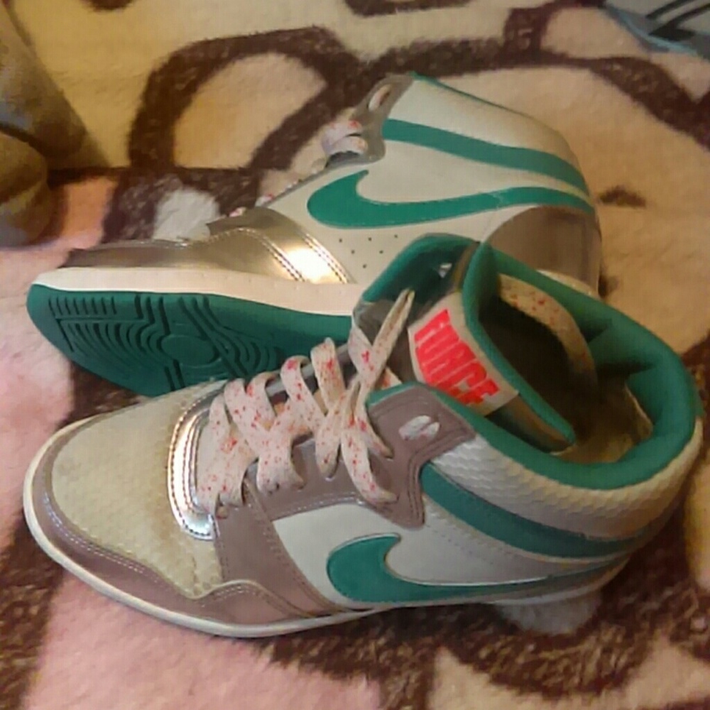 Nike