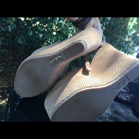 Platform nude ankle strap faux suede heels wedges - Picture 5 of 7