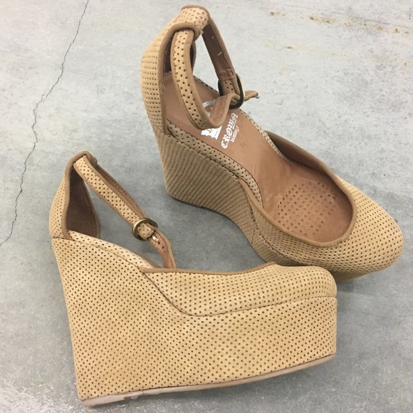 Platform nude ankle strap faux suede heels wedges - Picture 2 of 7