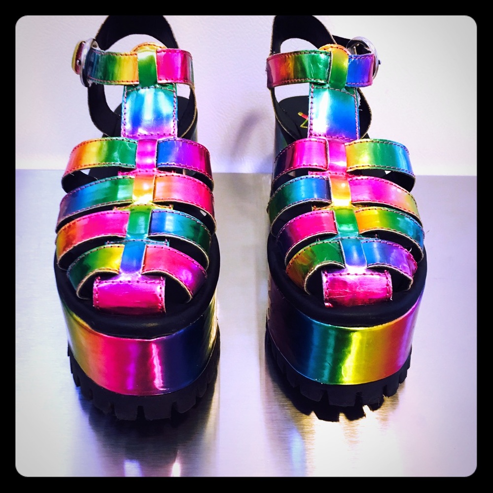 YRU Chariot Holographic Rainbow Platforms