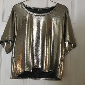 Metallic top