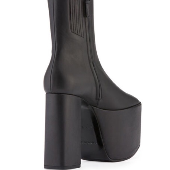 Balenciaga Wayio Leather Platform Booties - Picture 7 of 7