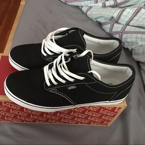 Size 9 Women's Vans