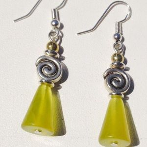 🎈✅Green Jade Earrings w/ Sterling Silver hooks.