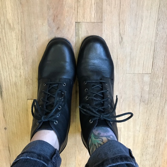 *sold* White Mountain Silvia ankle boots size 6.5 - Picture 3 of 5