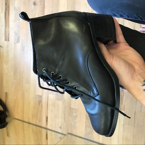 *sold* White Mountain Silvia ankle boots size 6.5 - Picture 5 of 5