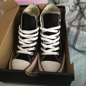 Size 8 Converse