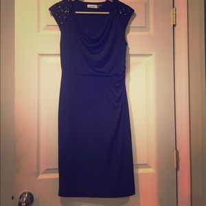 Navy blue dress great for a formal occasion