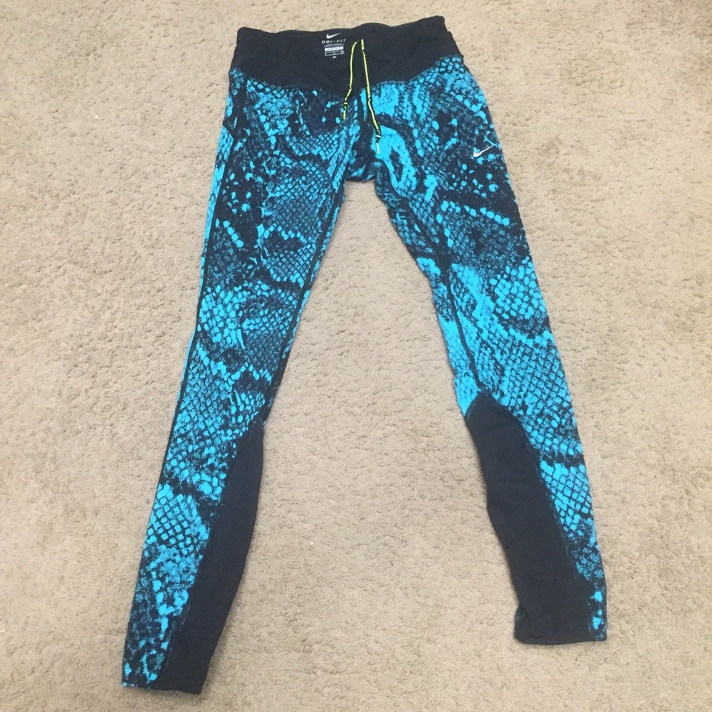 Nike Dri-Fit leggings size Small