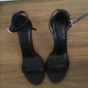 Tobi, Wild Diva Black Strappy Heels
