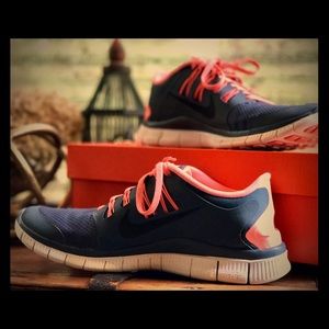 Nike Free Run •Size 10•
