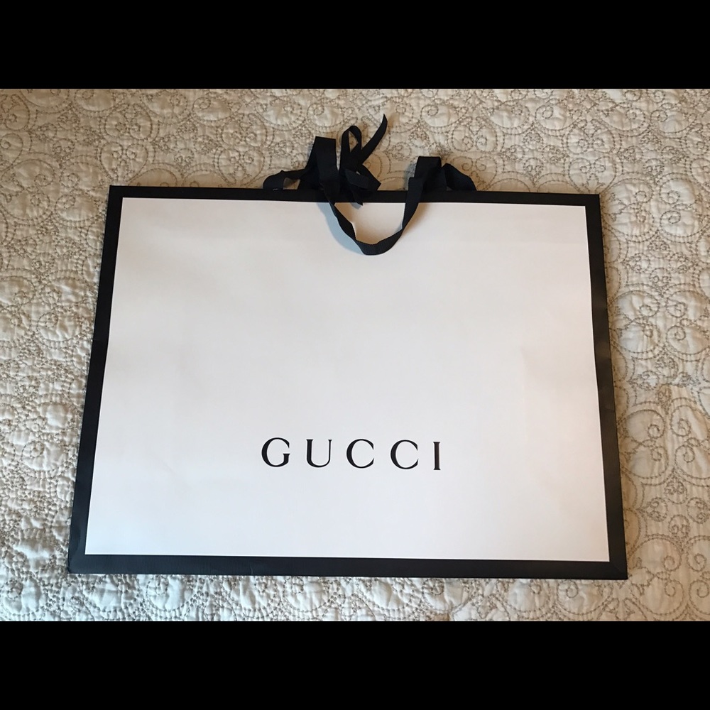 XL Gucci shopping bag