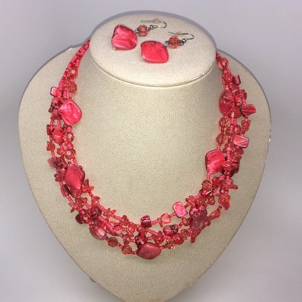 Beautiful Orange Beaded Necklace and Earring Set