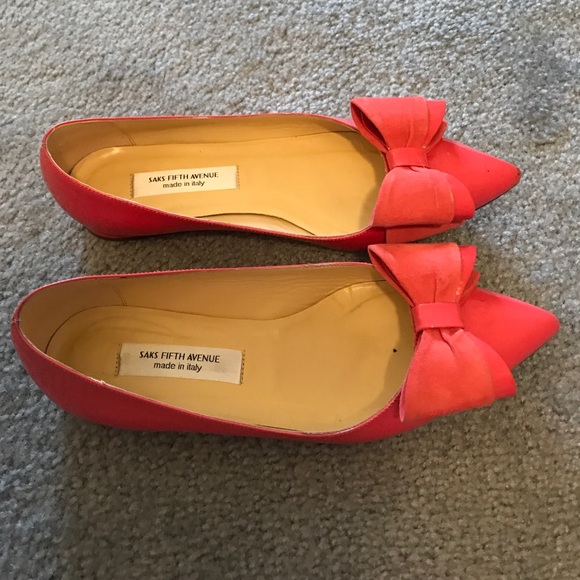 Sak's fifth ave flats - Picture 2 of 4