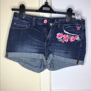 High wasted jean shorts