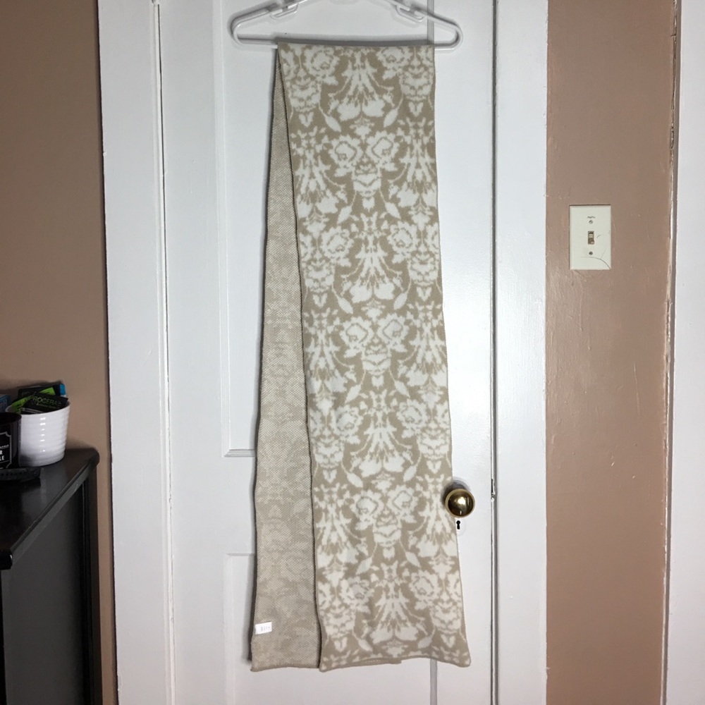 Banana republic scarf