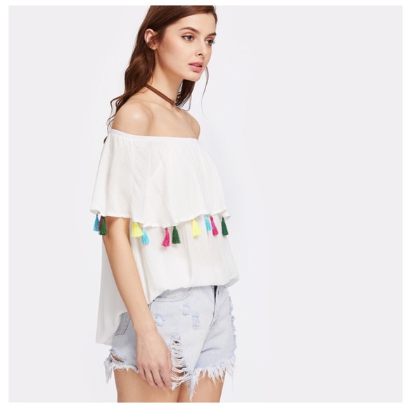 ‼️LAST CALL PRICE FIRM Off The Shoulder Tassel Top - Picture 3 of 4