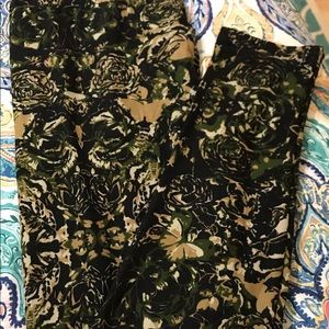 Lularoe Camo Roses OS