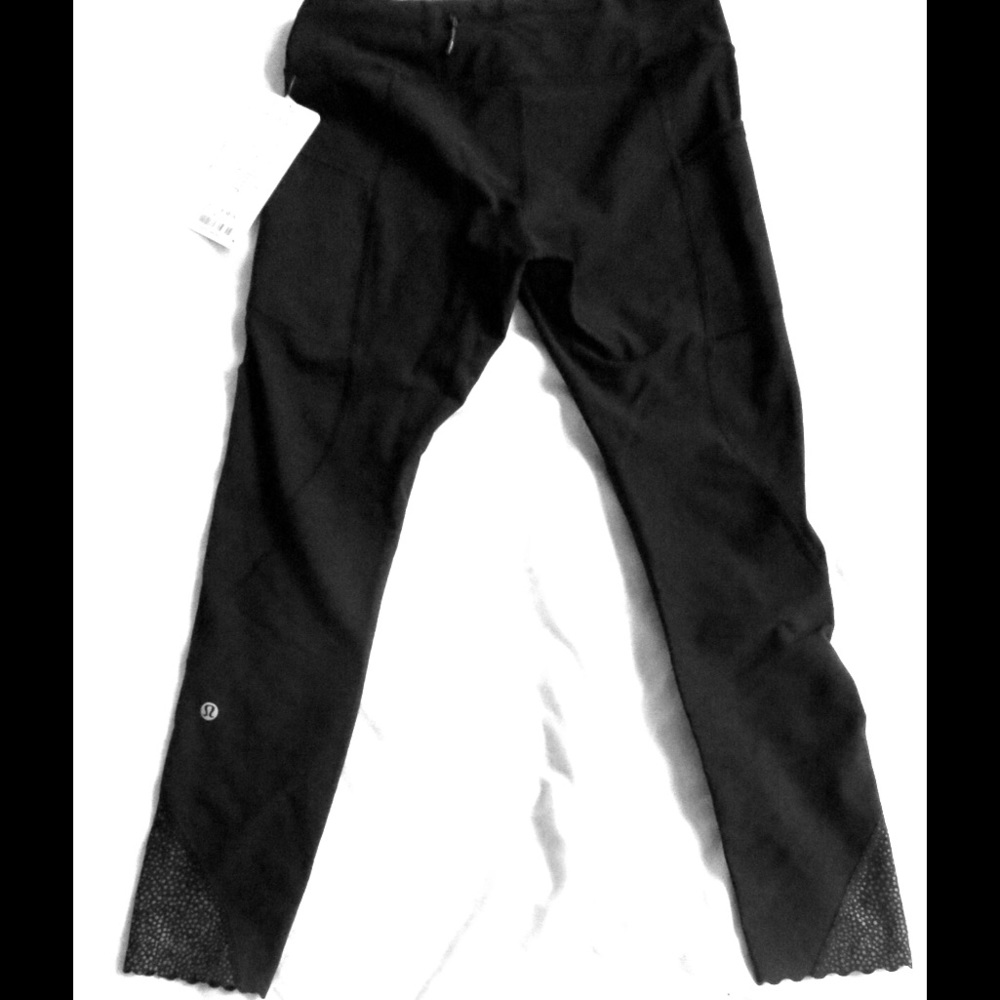 Lululemon Black Tight Stuff II Size 8 NWT