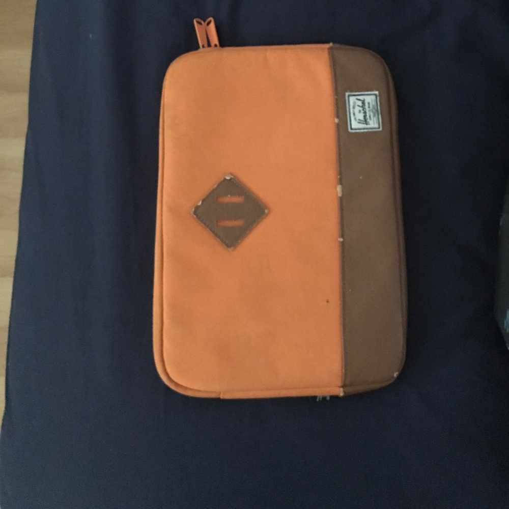 Herschel ipad case