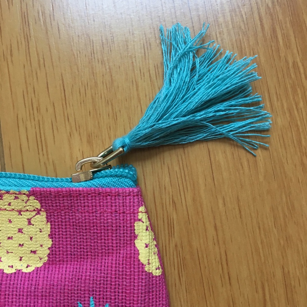 Pink Pineapple Print Clutch - Picture 6 of 6