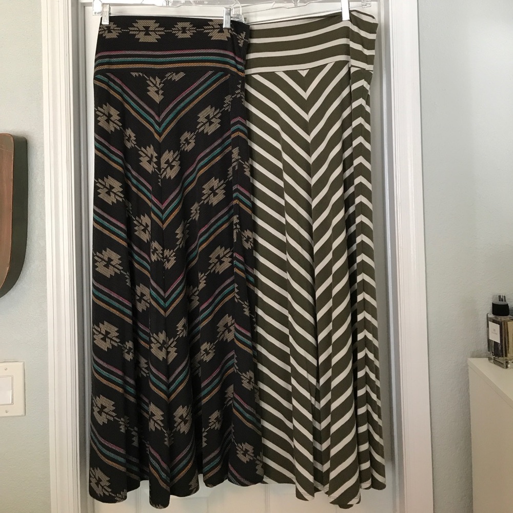 Maxi skirts