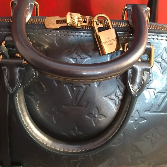 Worn once in mint condition LV #FL2121! Authentic! - Picture 2 of 5