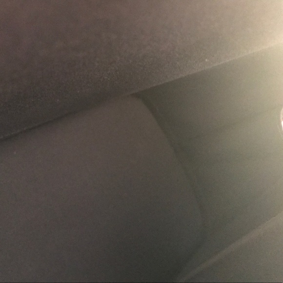 Worn once in mint condition LV #FL2121! Authentic! - Picture 4 of 5