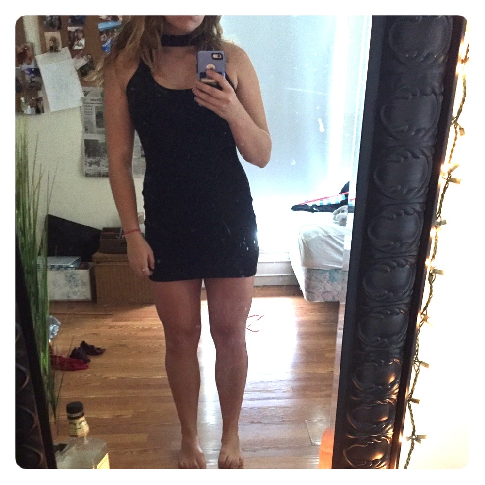 Black Bodycon Dress