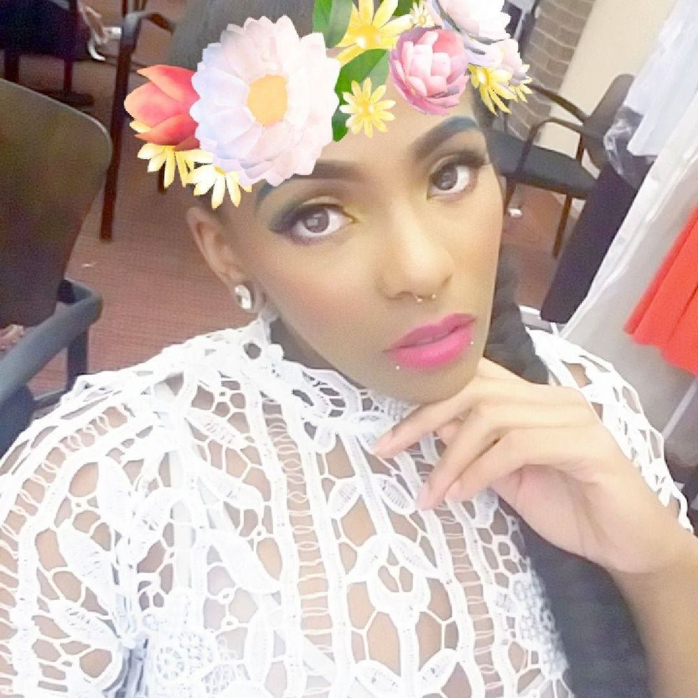 Meet your Posher, Kayla