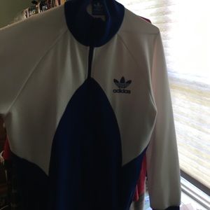 Men's adidas Track Suit top. Size Large