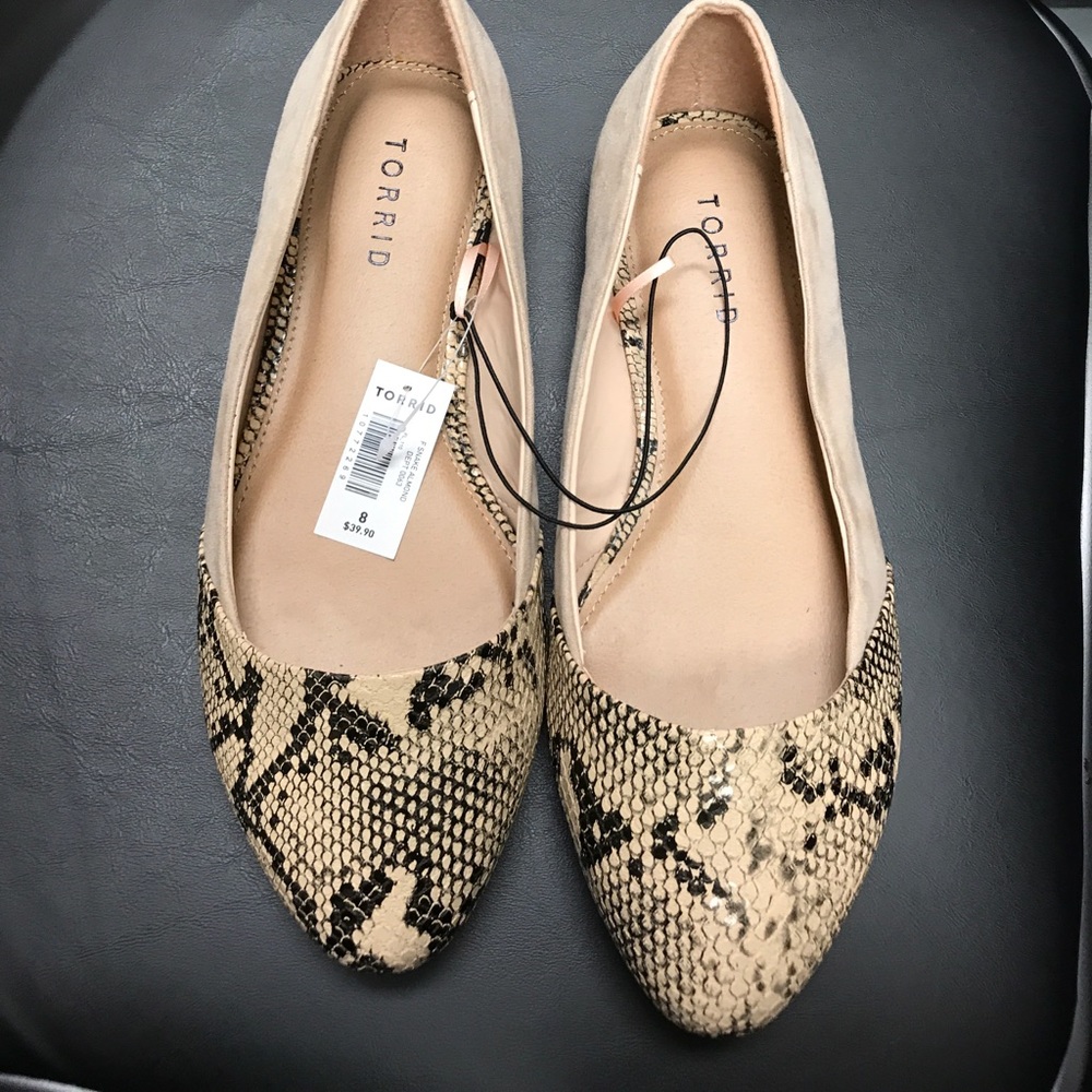Torrid Flats Size 8 NWT