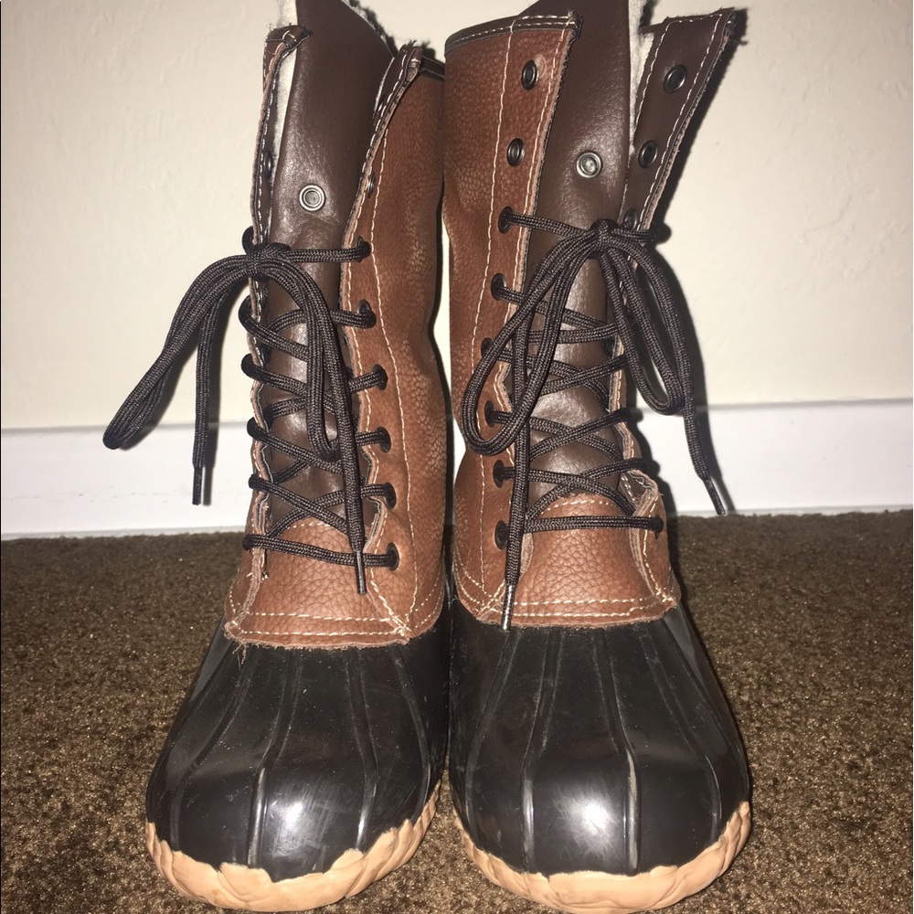 Rain boots (knock off bean boots)