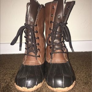 Rain boots (knock off bean boots)