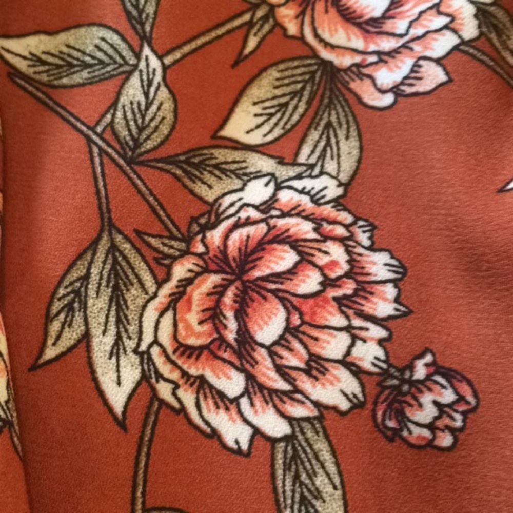 V-neck button down tunic - Picture 3 of 6