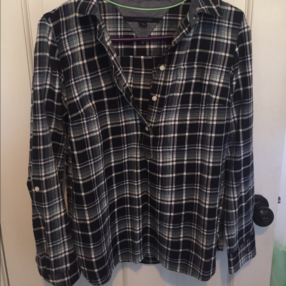 Tommy Hilfiger 1/4 button down flannel