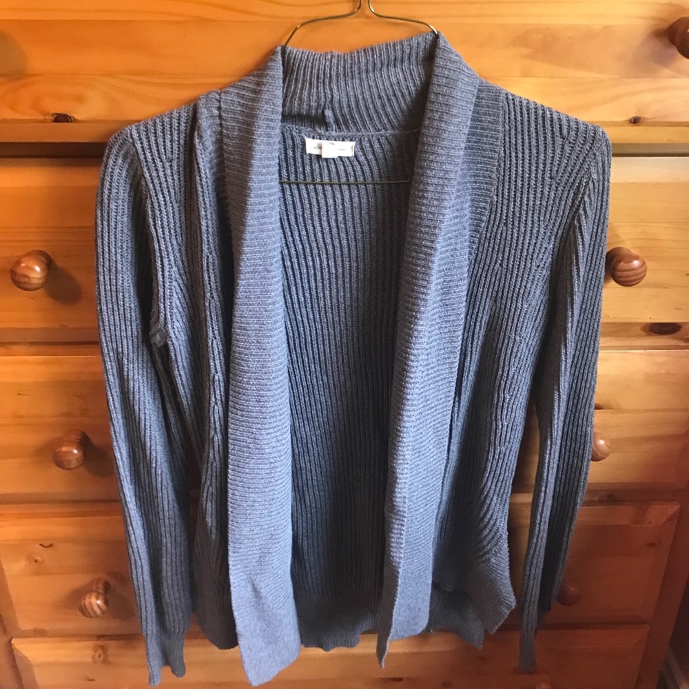 Grey cardigan