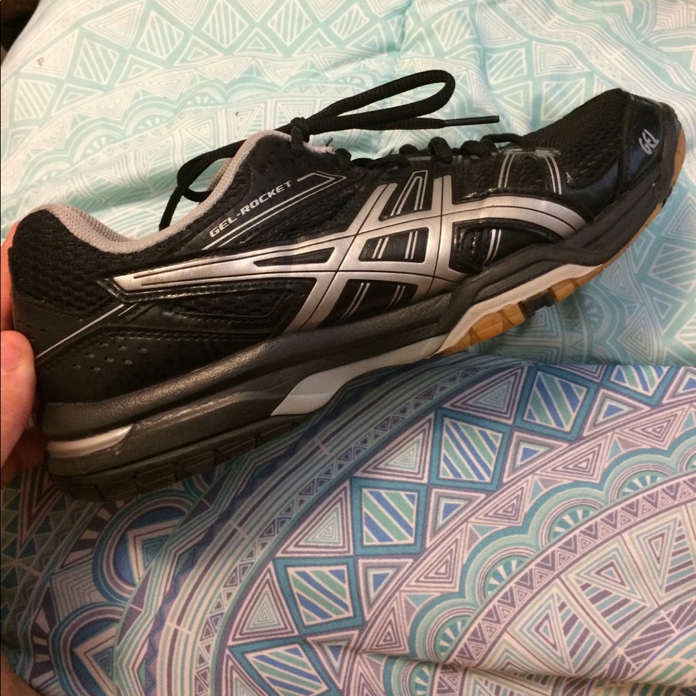 Volleyball gym shoes