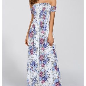 🌷Off the-shoulder maxi dress 🌷
