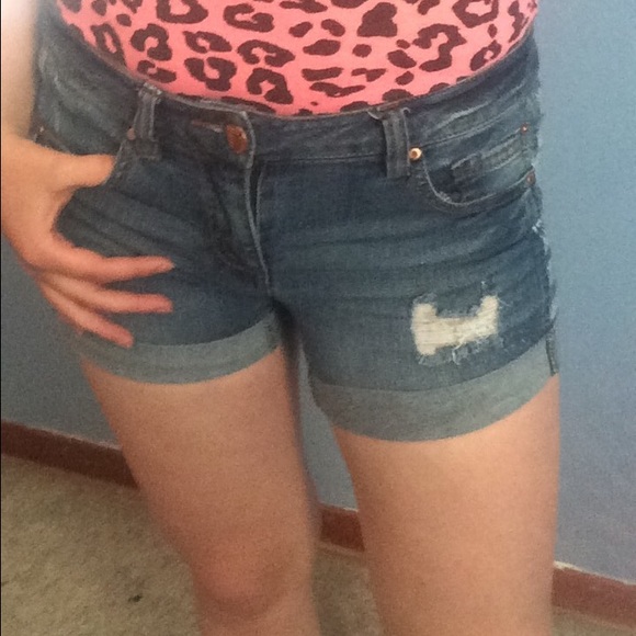 Shorts - **SOLD** - Picture 3 of 4