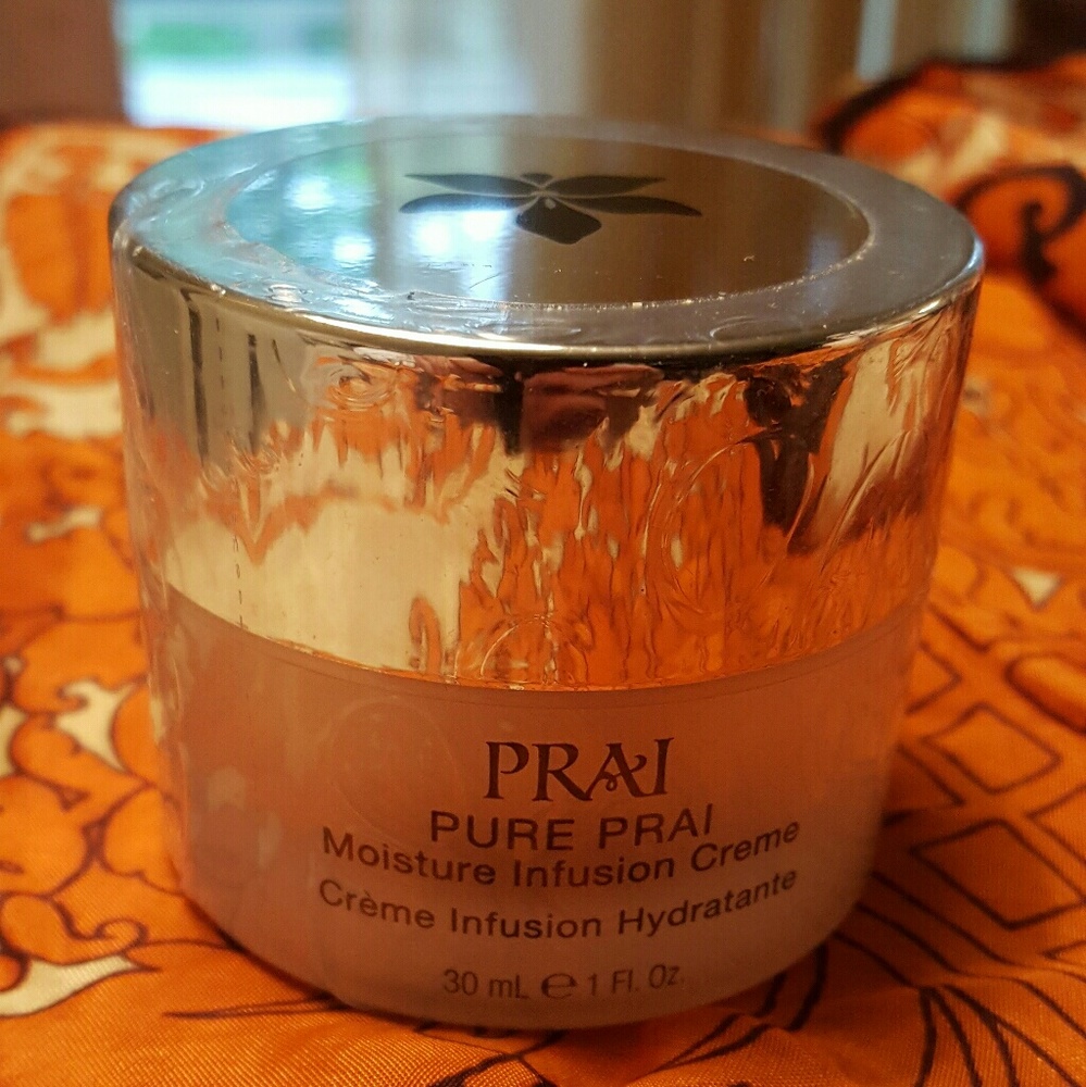 SOLD! PRAI Pure Prai Moisture Infusion Creme  1 oz