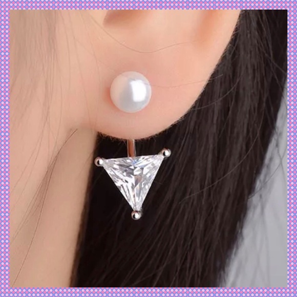 💠SS Triangle CZ Pearl Stud Earrings💠 - Picture 5 of 6
