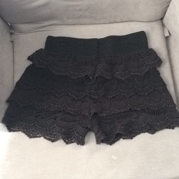 Black shorts - **SOLD** - Picture 2 of 2