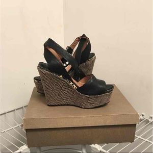 Bacio 61 Piglio wedges