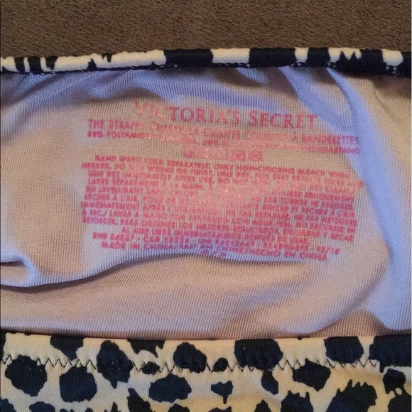 Victoria Secret Stappy Cheeky Bottoms - Picture 3 of 3