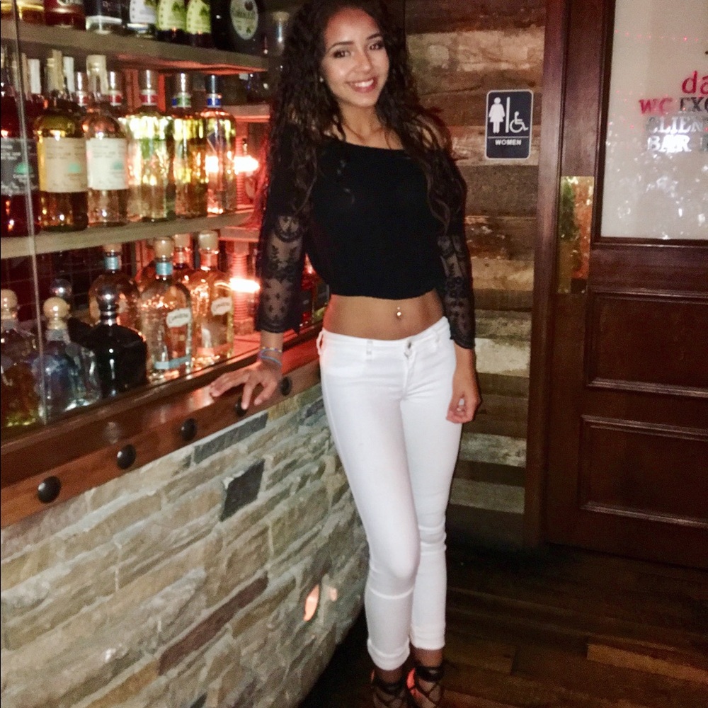 Meet your Posher, Kayla