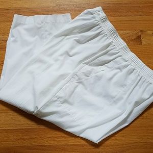 CABIN CREEK ladies  capris
