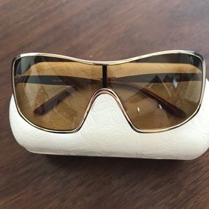 Oakley Women's Remedy Sunglasses Gold Frame Bronze